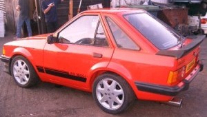Ford Escort RS 1600i Mini-Me.jpg