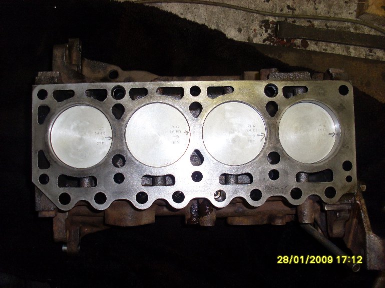 SL382472у.JPG