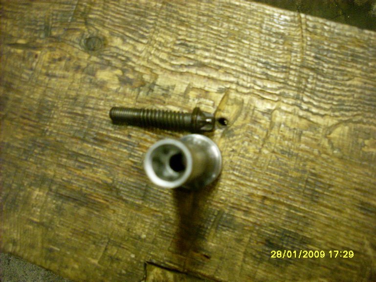SL382475у.JPG