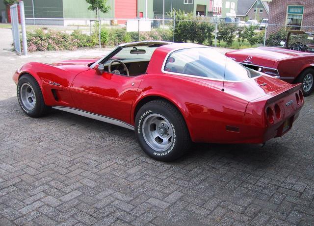 a   121943531-corvette.jpg