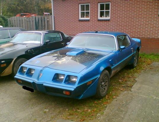 a   13154431-pontiac-transam.jpg