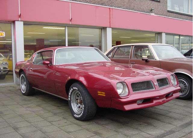 a   13005832-pontiac-firebird-1976.jpg
