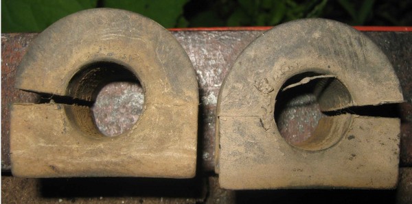 Old_Stabilizer_Bar_Bushings_2.jpg