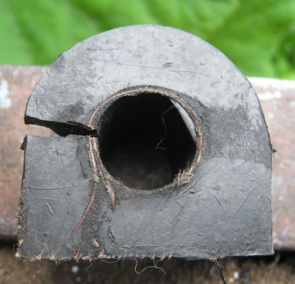 New_Stabilizer_Bar_Bushing_1.jpg