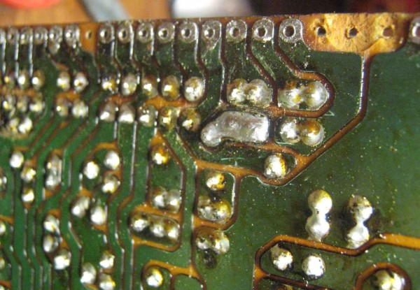 Central_Electric_Box_PCB_Top_Side_Inner_Part_2_Re-soldered.jpg