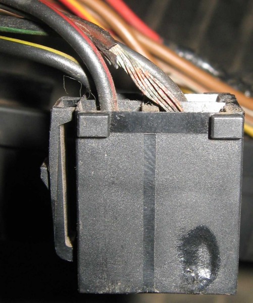 Blower_Wiring_To_&_From Blower_Switch_Connector.jpg