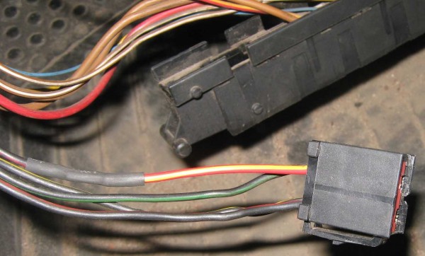 Blower_Wiring_To_&_From Blower_Switch_Connector_Repaired_1.jpg