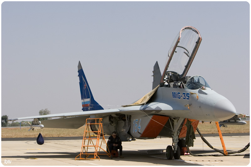 0002fzpc.jpg
