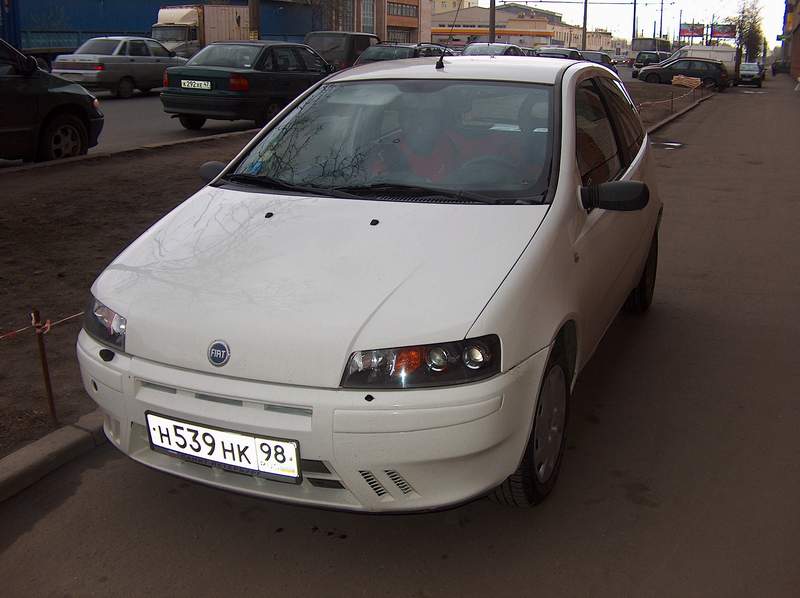 fiat punto II.JPG