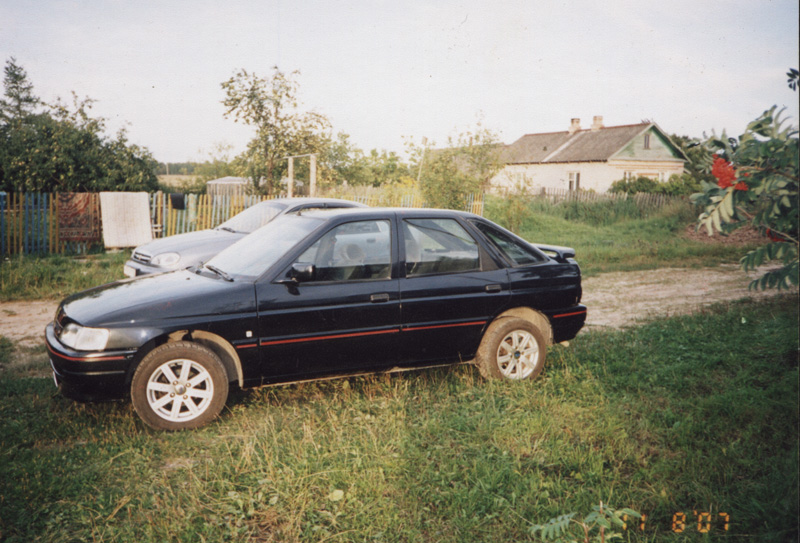 Ford-Escort-Rebuilded-2_web.jpg