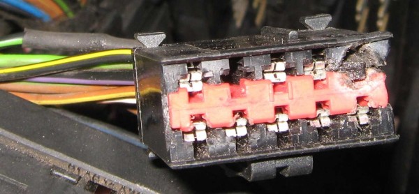 Blower_Wiring_To_Blower_Connector_Repaired_2.jpg